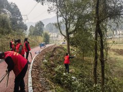 美化村居环境 建设美丽家园